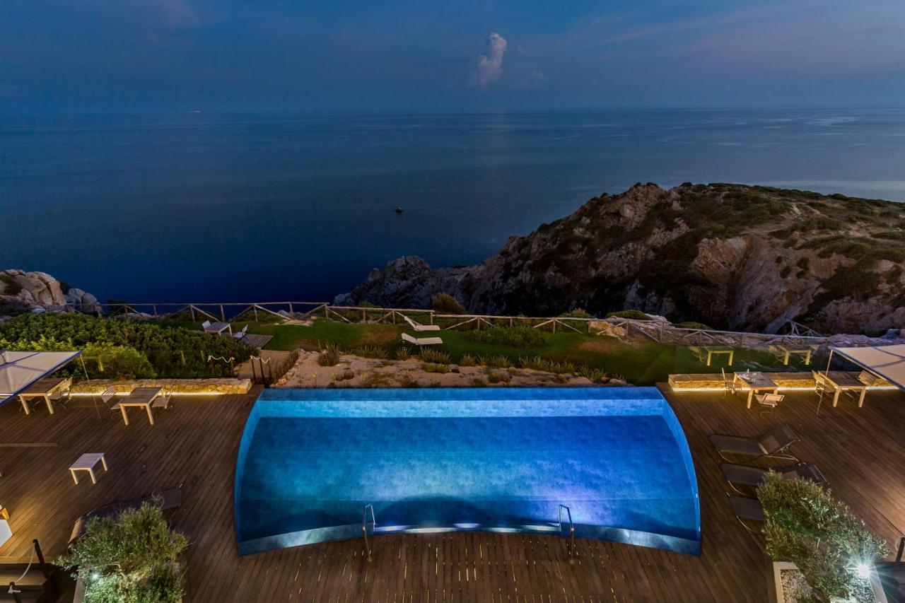 Faro Capo Spartivento Hotel Chia