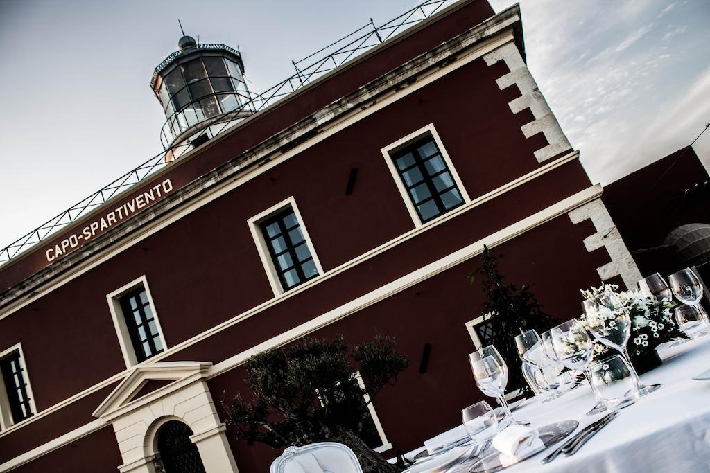 Hotel Faro Capo Spartivento 5*