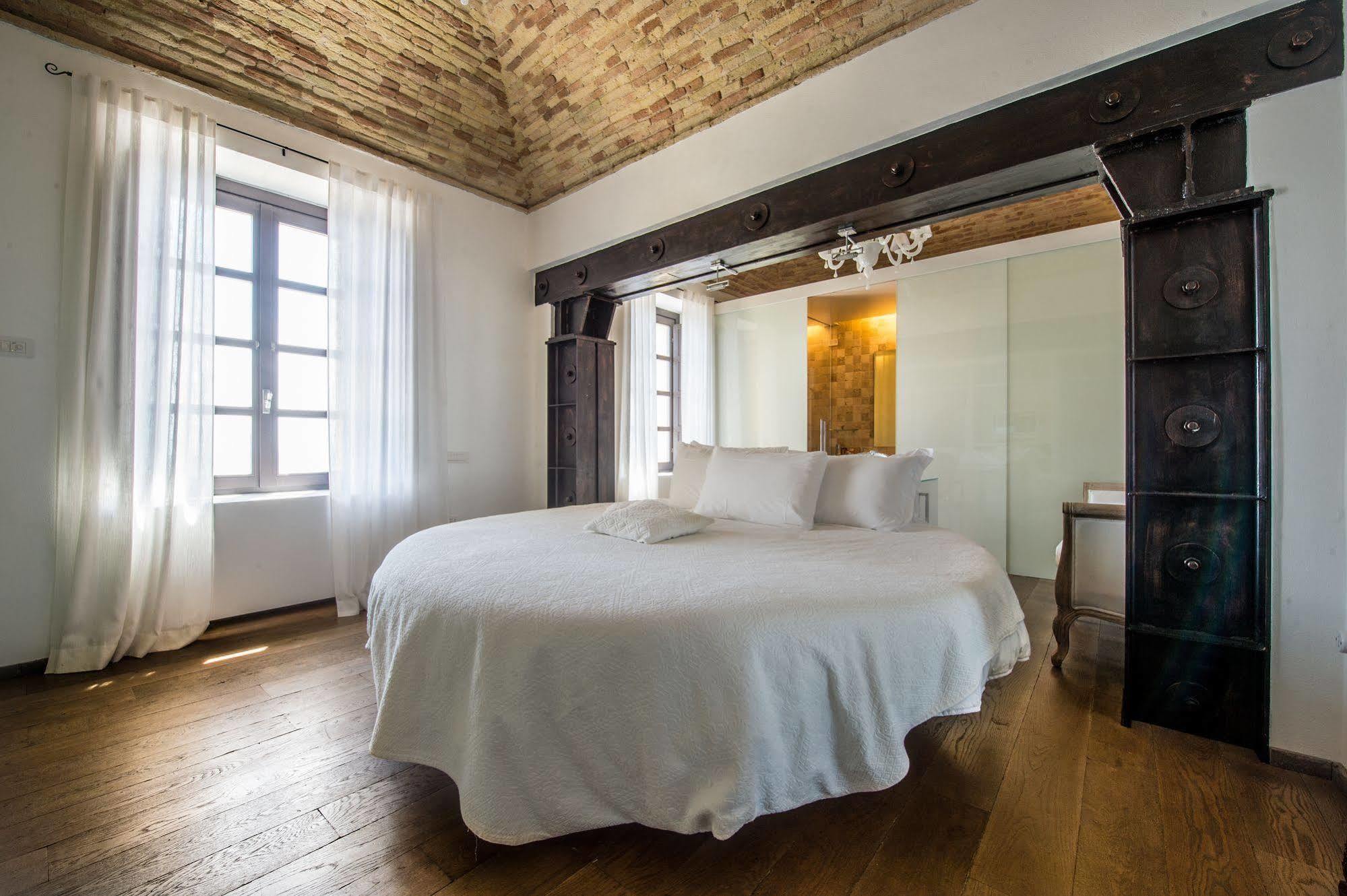 Faro Capo Spartivento Hotel Chia